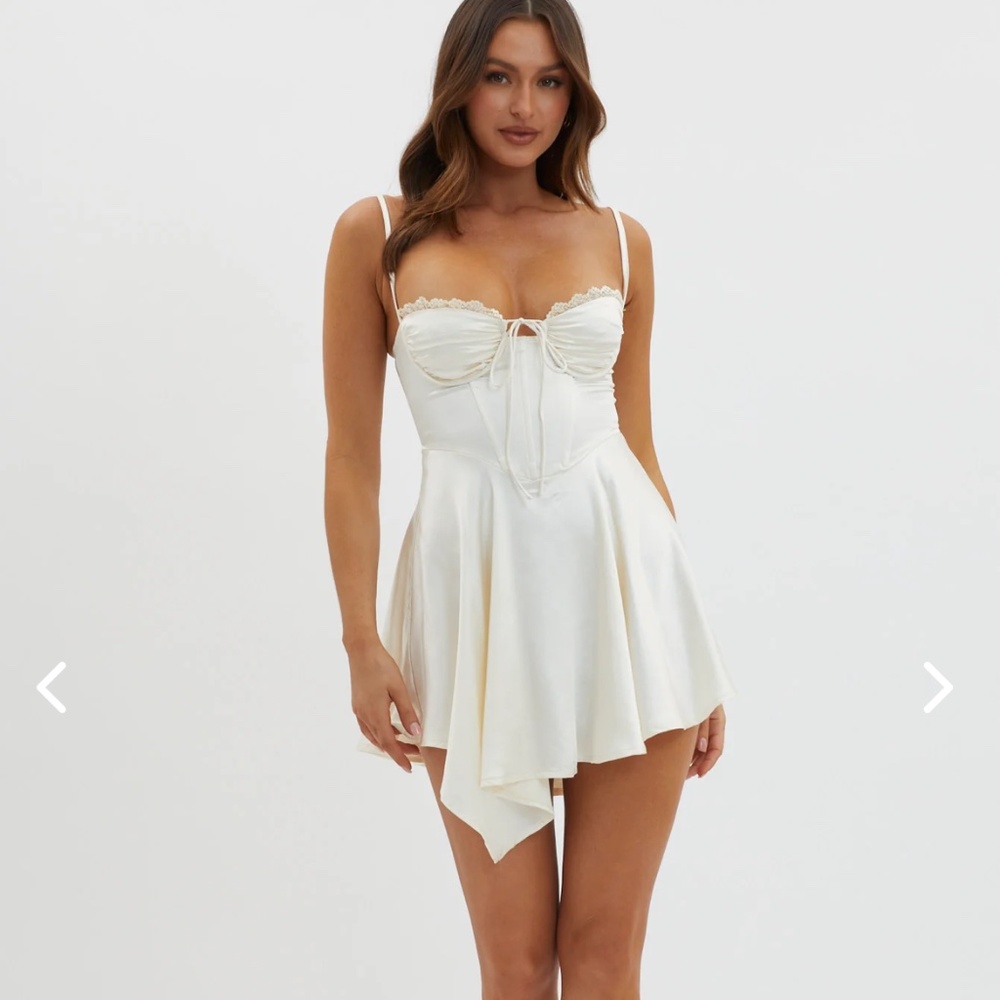 Fortune Lace Trim Asymmetrical Hem Dress Champagne Selfie Leslie